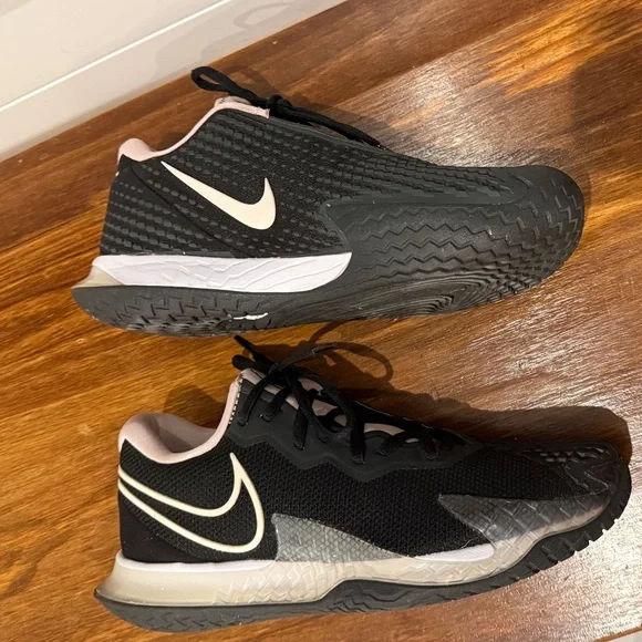 Nike Women’s Court Air Zoom Vapor Care 4 Lace Up Tennis Shoes Size 9.5 - Picture 2 of 8